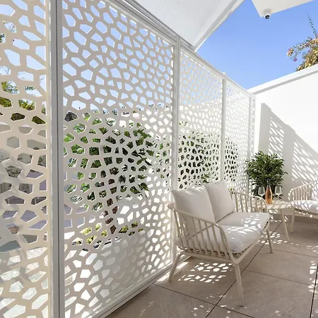Mesbeglia Luxury