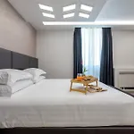 게스트하우스 Mesbeglia Luxury 4*