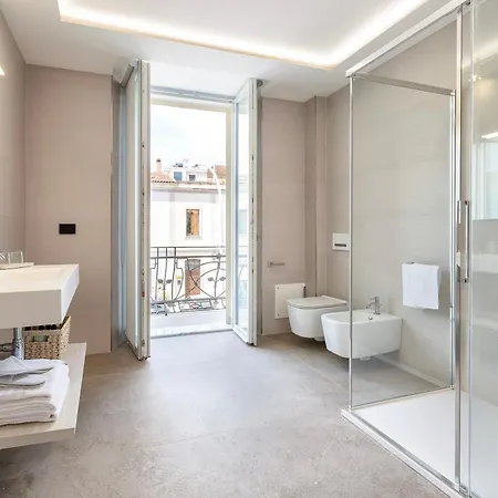 Mesbeglia Luxury 3* 알게로