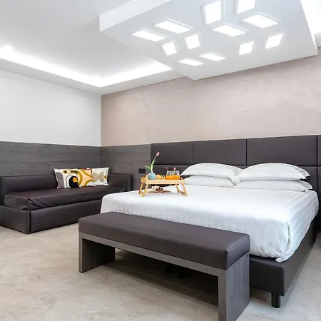 Mesbeglia Luxury
