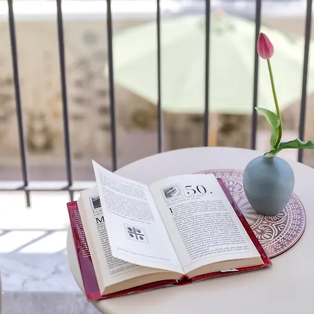 Mesbeglia Luxury ألغيرو